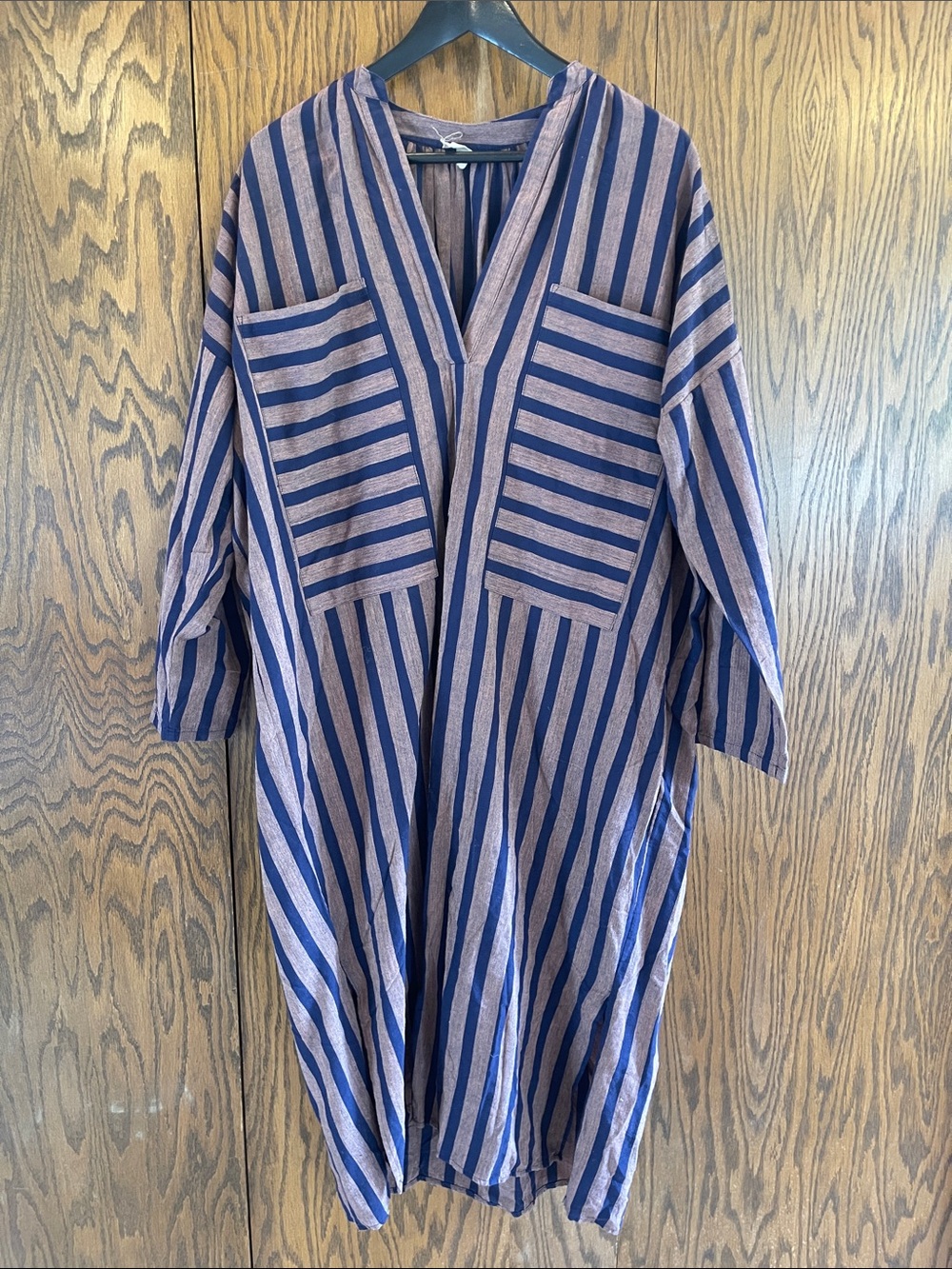Brand: two New York MOROCCAN GRAPHIC POCKET CAFTAN